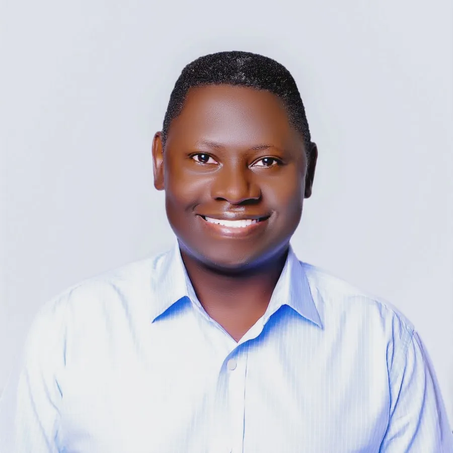 Portrait of Raymond Lumansi